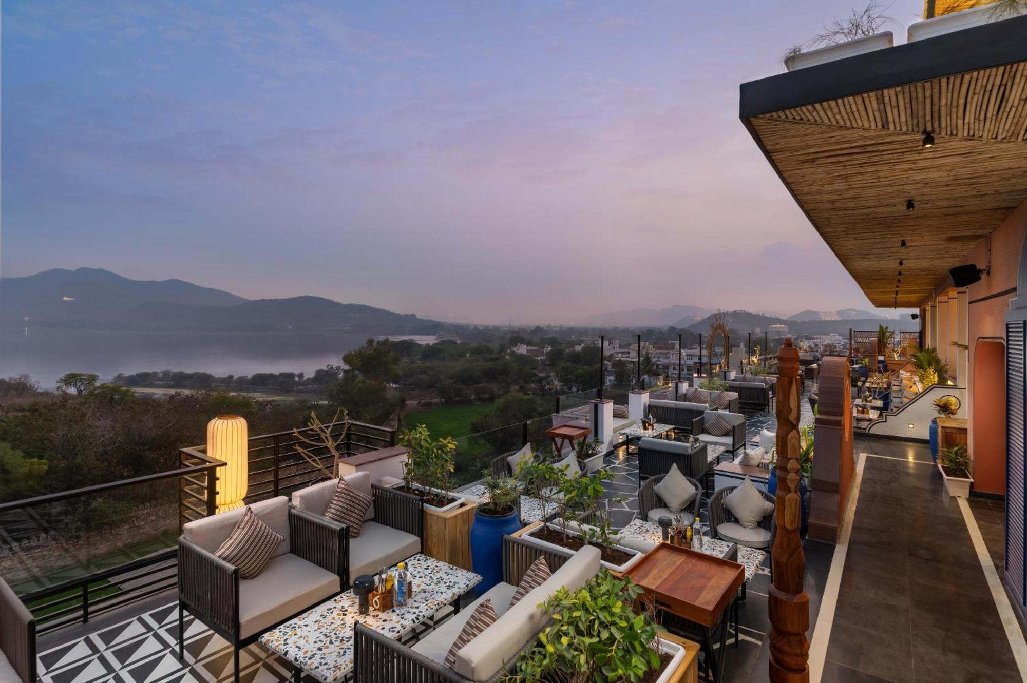 Casa Blanca Lakecity Udaipur Dış mekan fotoğraf